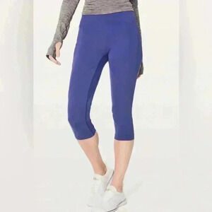Lululemon Lead The Pack Crop 23" size 8